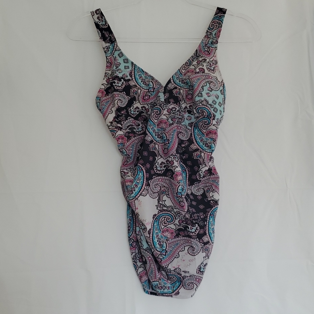 (Spanx) Love your assets Swim Top